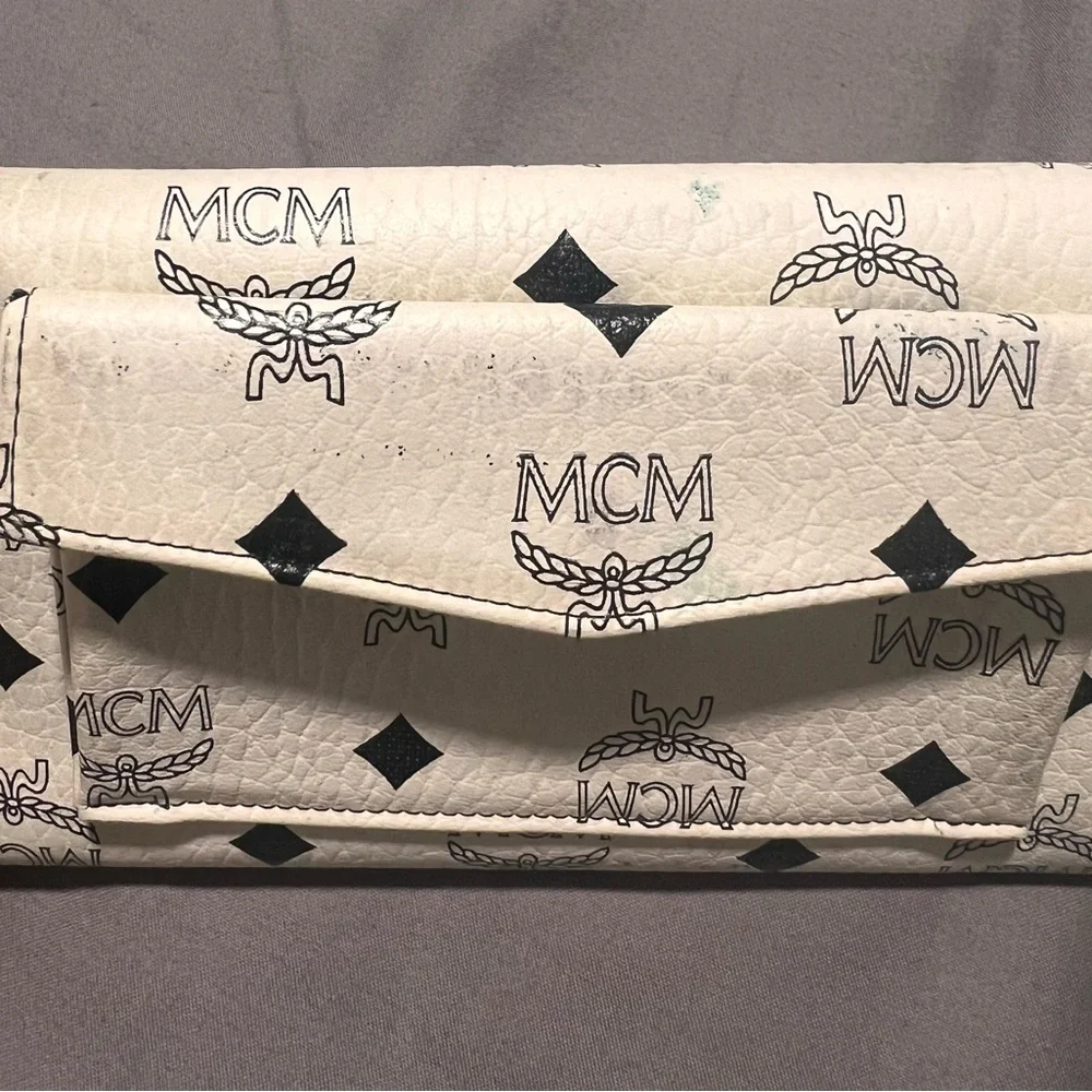 MCM white and black trifold Wallet - Picture 4 of 8